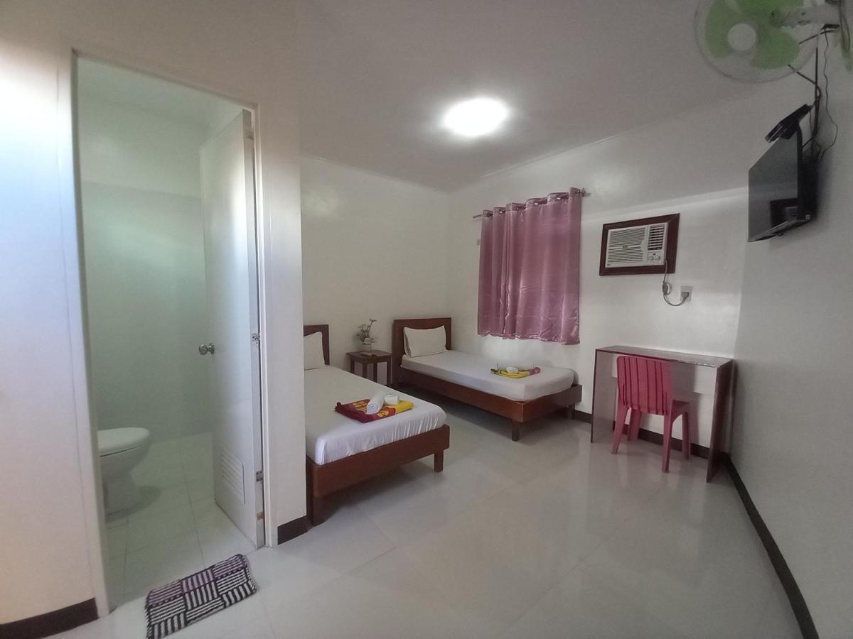 Alinchlo Hotel Legazpi City Exteriör bild